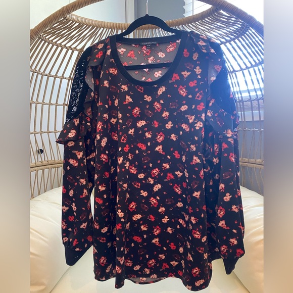 Cold Shoulder Blouse - Picture 1 of 2